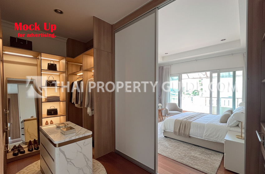 House with Shared Pool in Sukhumvit 